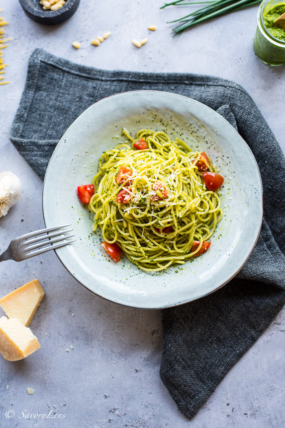 Spaghetti mit Frankfurter Grüne Soße Pesto