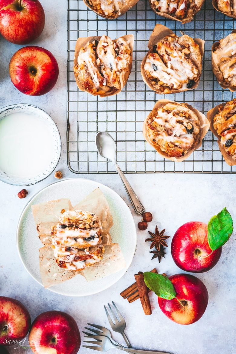 Apfel-Haselnuss-Pull-Apart-Muffins – SavoryLens