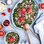 Grünkohl-Quinoa-Salat mit Blutorangen-Chia-Dressing