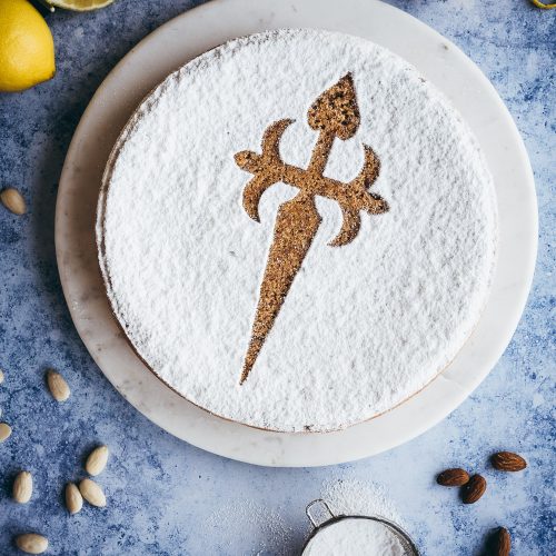 Tarta de Santiago - Spanischer Mandelkuchen – SavoryLens