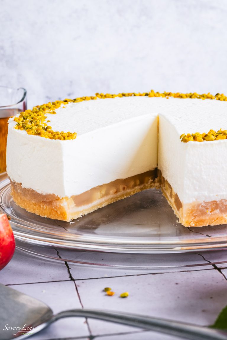 Apfel-Schmand-Torte mit Pistazien – SavoryLens