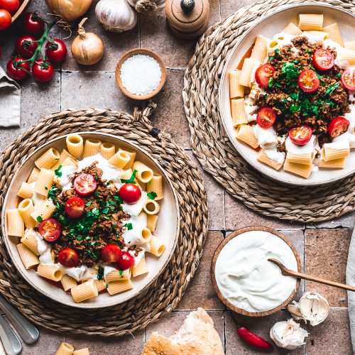 Türkische Pasta mit Hackfleisch und Joghurt - Yalancı Mantı – SavoryLens