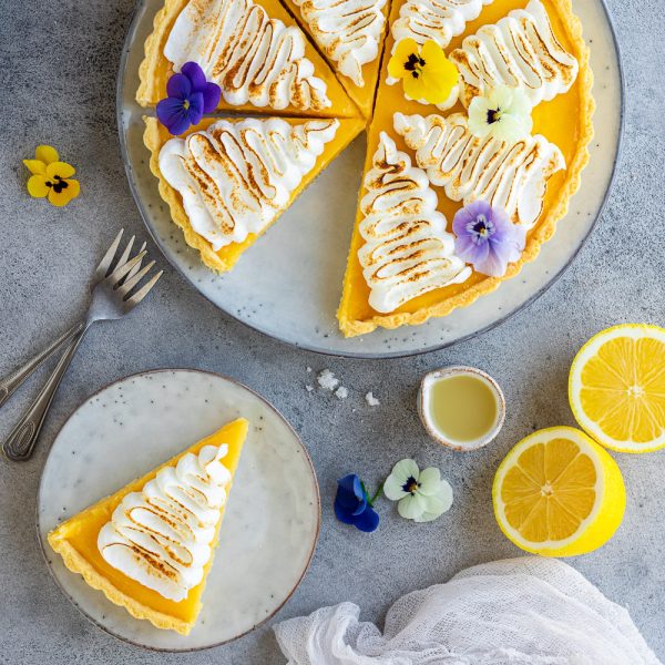 Tarte au citron - Französische Zitronentarte mit Baiser – SavoryLens Tarte au citron - Französische Zitronentarte mit Baiser – SavoryLens