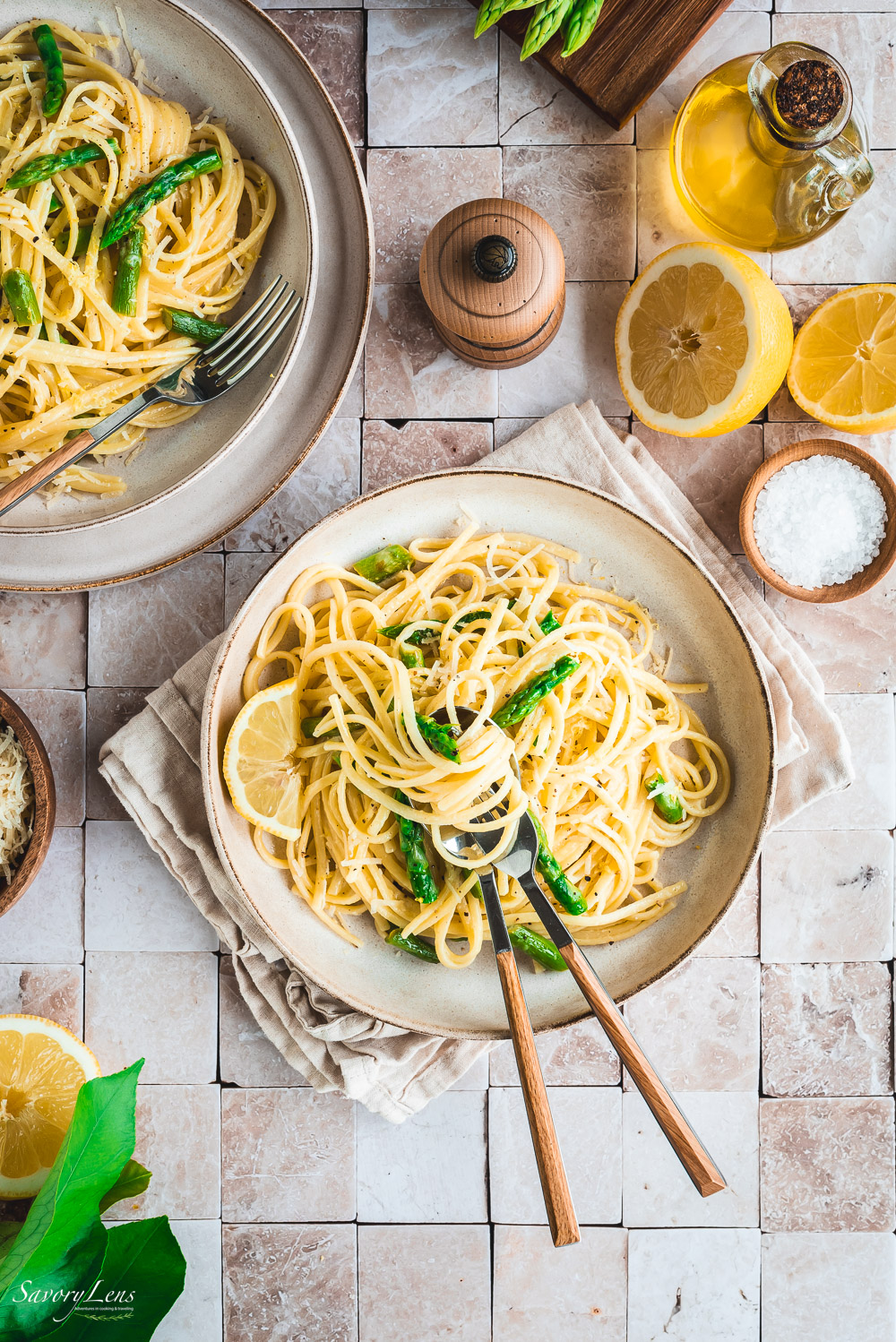 Pasta al Limone mit grünem Spargel