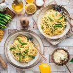 Pasta al Limone mit grünem Spargel