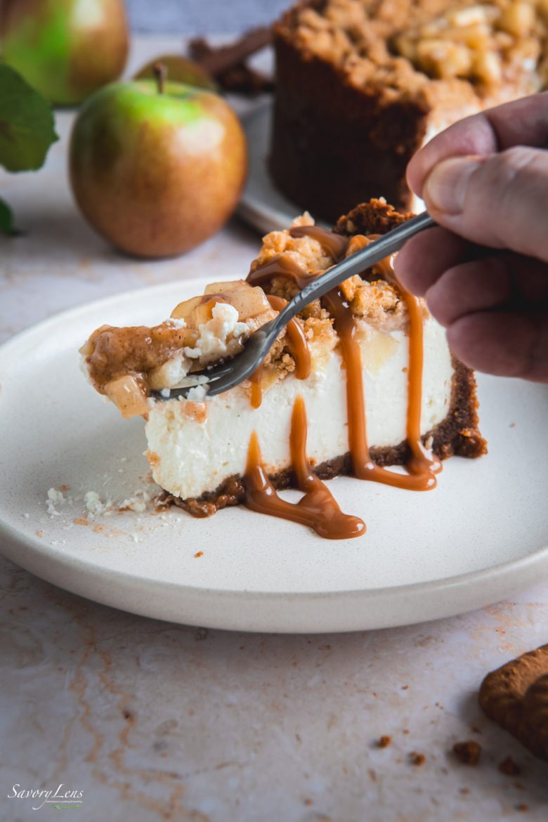 Apple Crumble Cheesecake - Herbstlicher Käsekuchen mit Äpfeln und ...