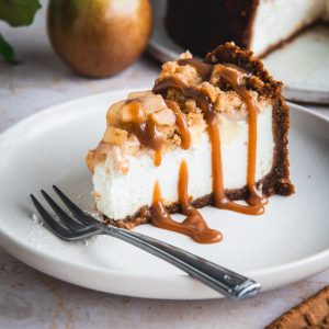Apple Crumble Cheesecake