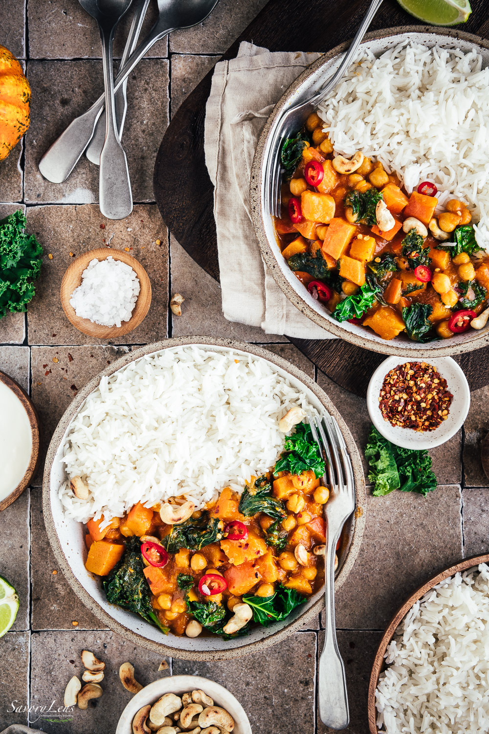 Kürbis-Kichererbsen-Curry mit Grünkohl