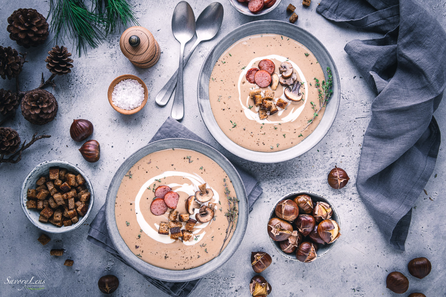 Winterliche Maronensuppe mit Chorizo und Champignons