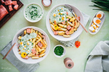 Schupfnudeln mit Grüner Soße und Lachs