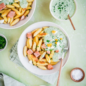 Schupfnudeln mit Grüner Soße und Lachs