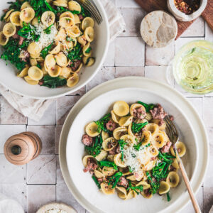Orecchiette mit Salsiccia und Wildbrokkoli